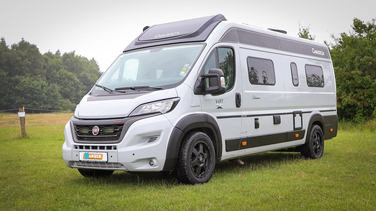 Euralight | LED Fernscheinwerfer Kühlergrill Kit | passend für Fiat Ducato Gen. 8 (2022-2023)