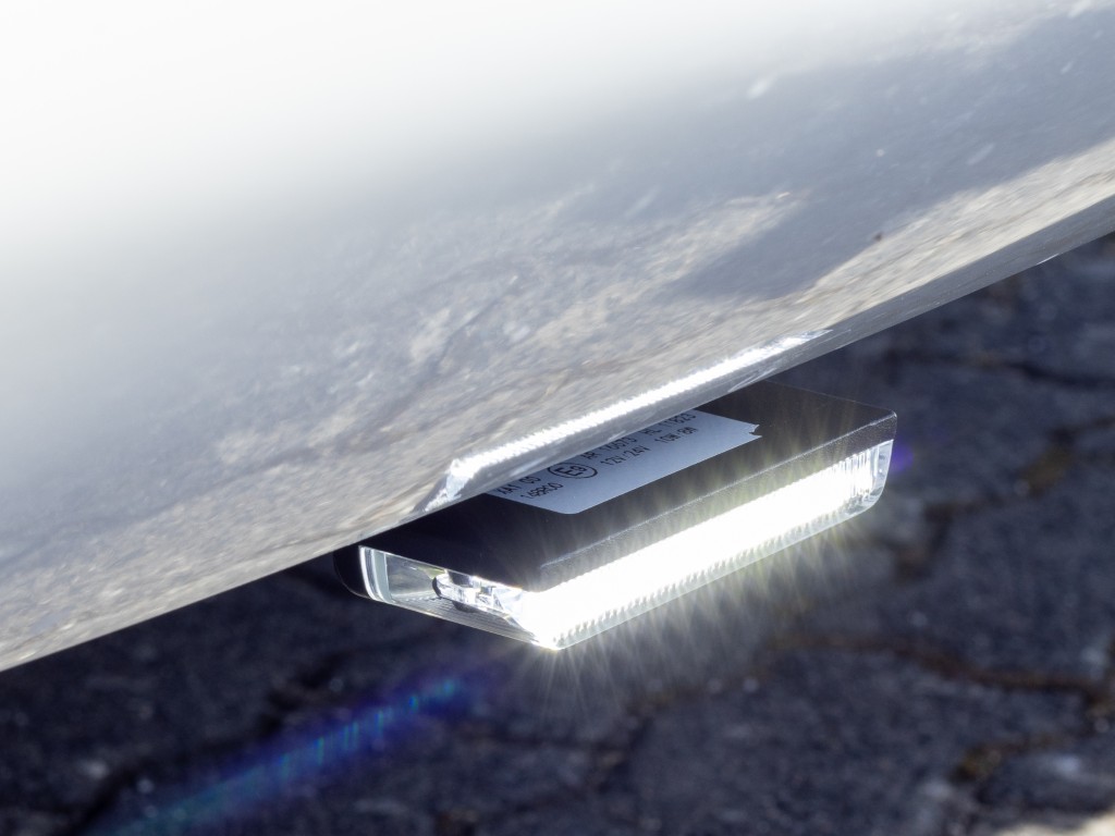 Euralight | NOVA Slim LED Rückleuchte & Warnblitzer | ECE-R10 / R148 / R65