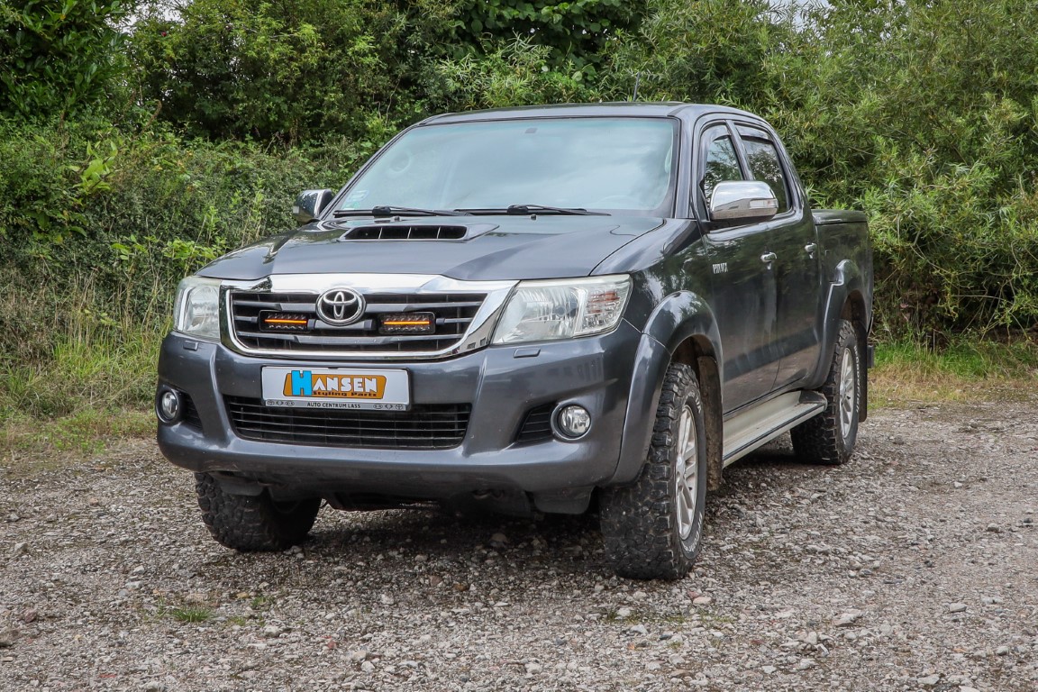 Euralight | LED Fernscheinwerfer Kühlergrill Kit | passend für Toyota Hilux Gen. 7.2 (2012-2015)