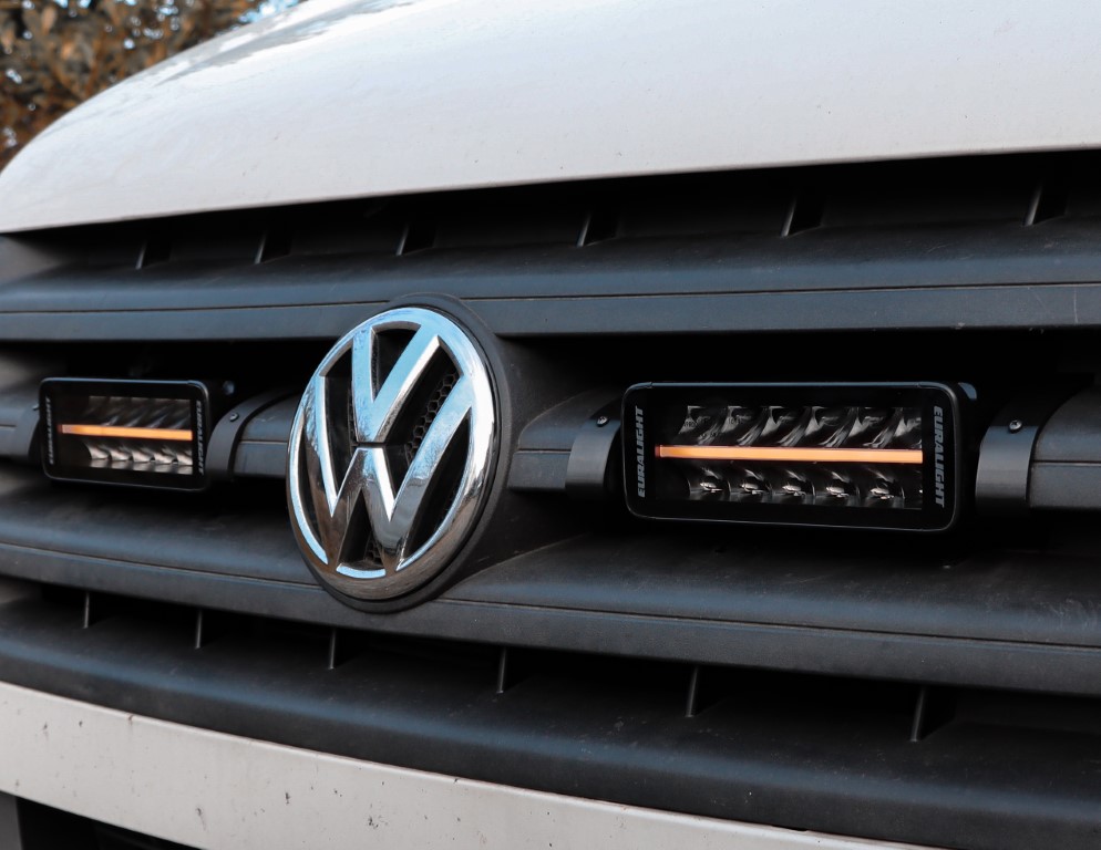 Euralight | LED Fernscheinwerfer Kühlergrill Kit | passend für VW Crafter (2012-2016)